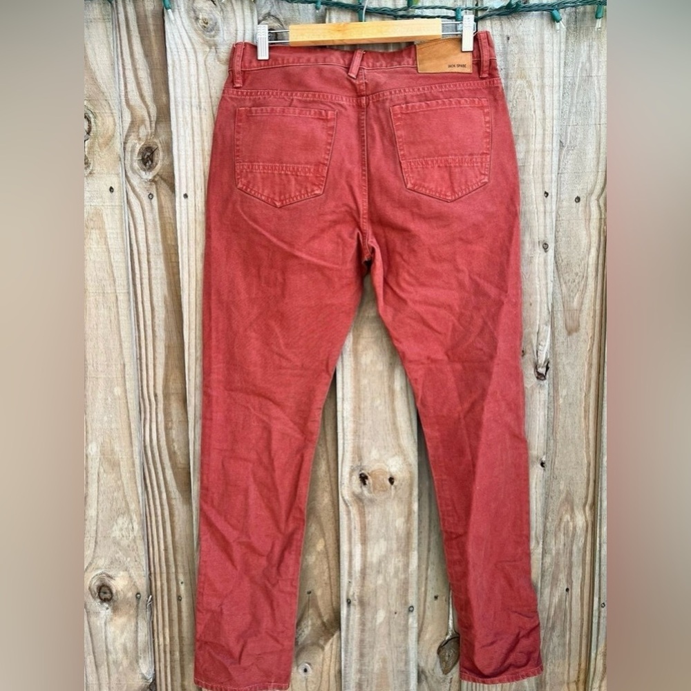 5 pocket style button fly 
100% cotton 
Inseam-31.5”
Leg opening-6.5”
Rise-10”